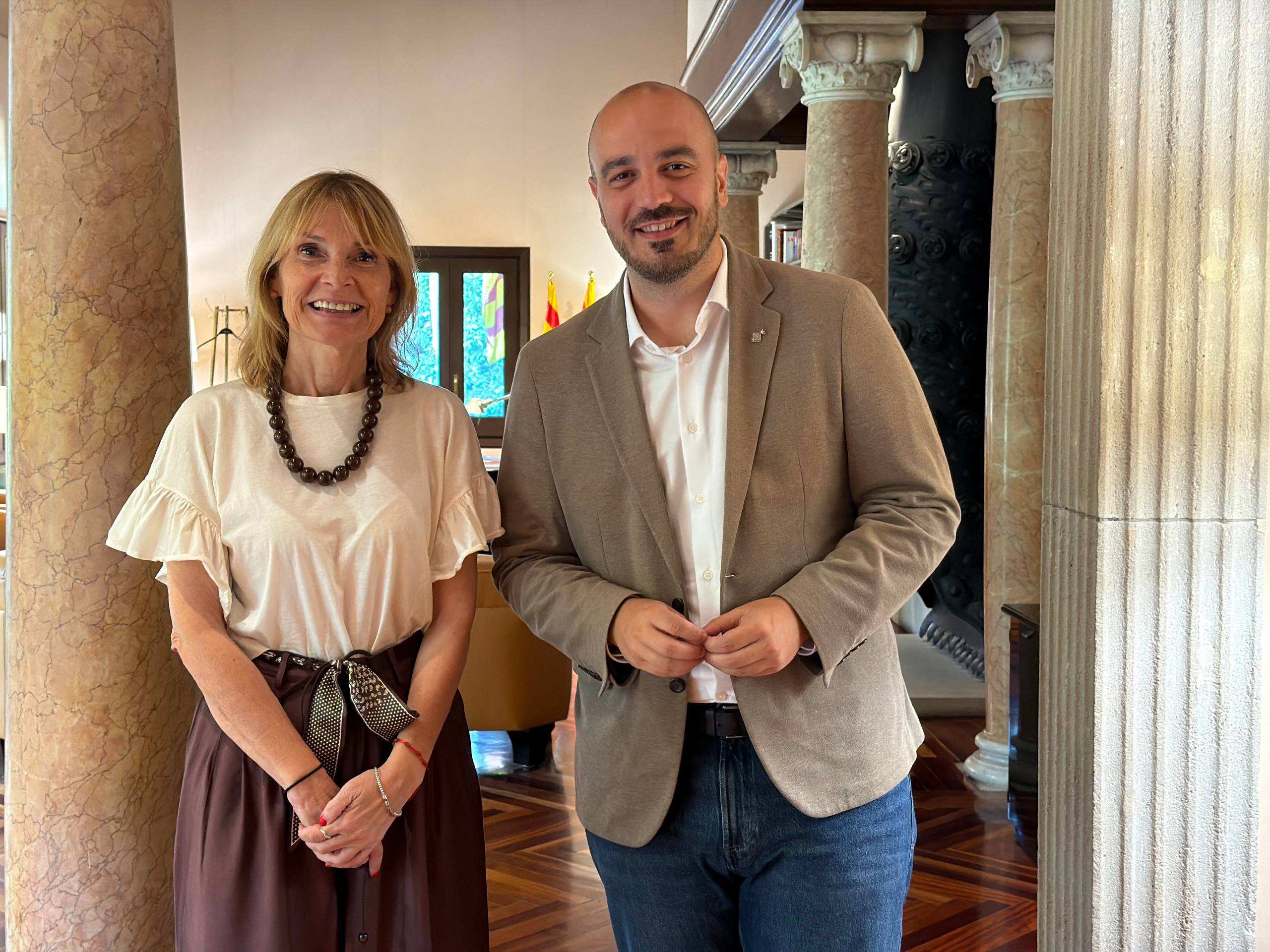Imatge de la notícia: L’alcalde Marc Giribet es reuneix amb Lluïsa Moret, presidenta de la Diputació de Barcelona